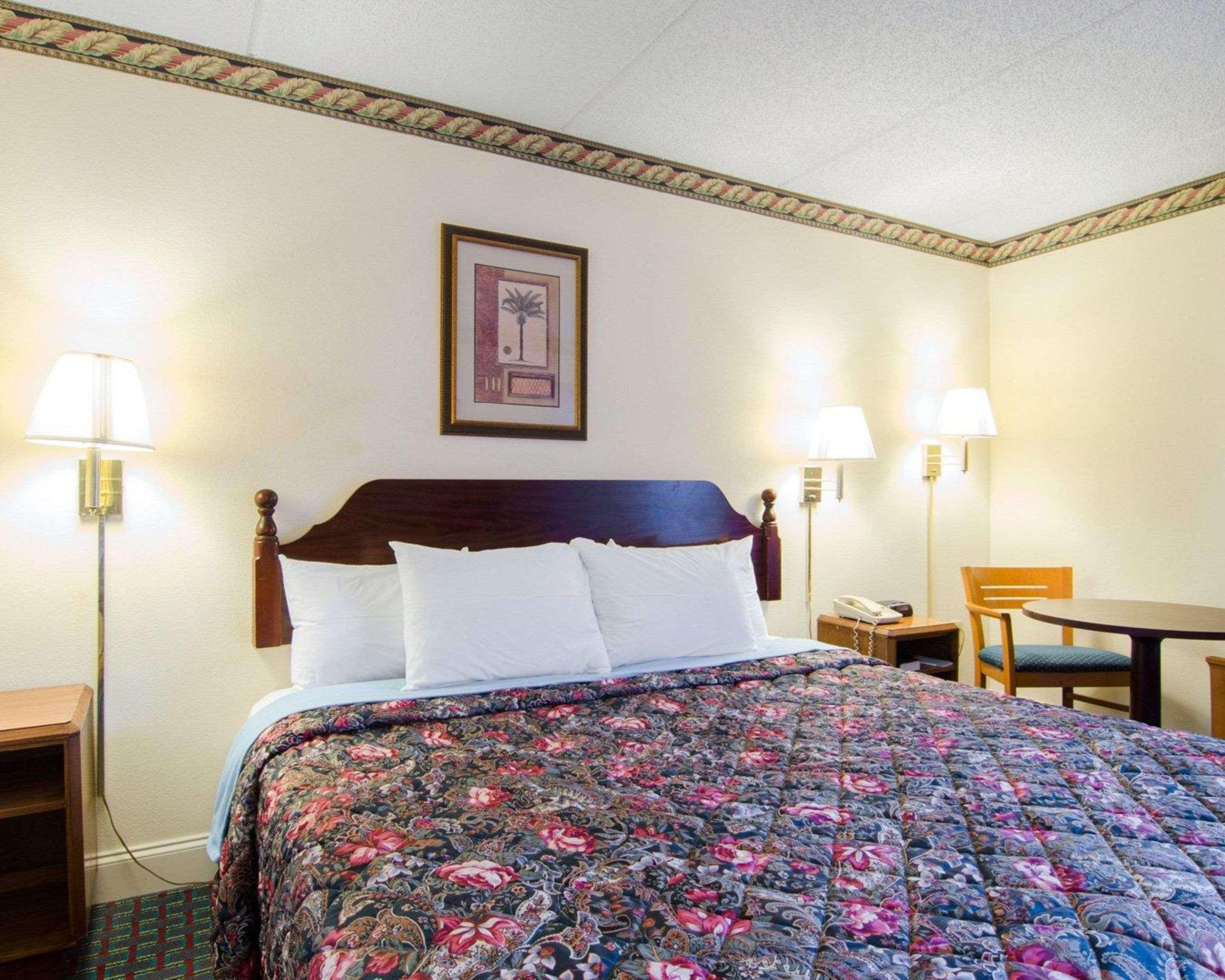 Rodeway Inn Norcross Eksteriør bilde